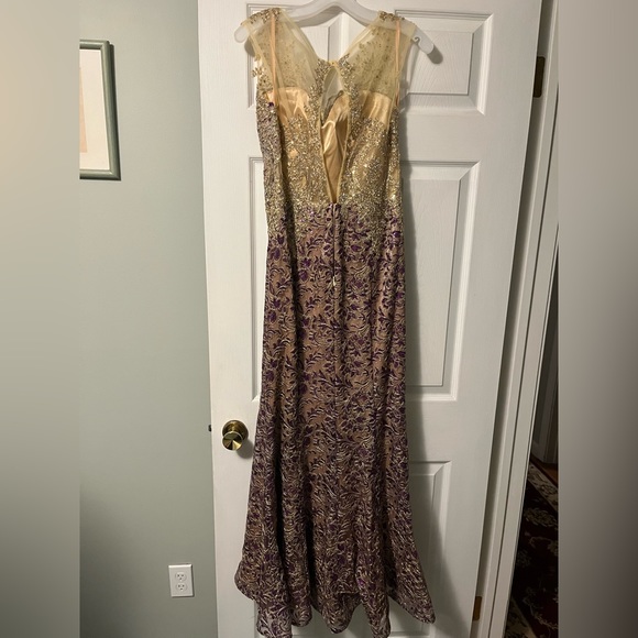 Dave & Johnny Purple and Gold Dress. MOTHER OF THE BRIDE/GROOM DRESS - Picture 6 of 8